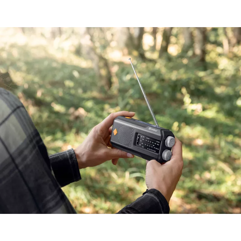 Sandberg Survivor Radio All-in-1 2000, portátil, AM, FM, 87–180 MHz, 520–1710 kHz, 3 W, analógica