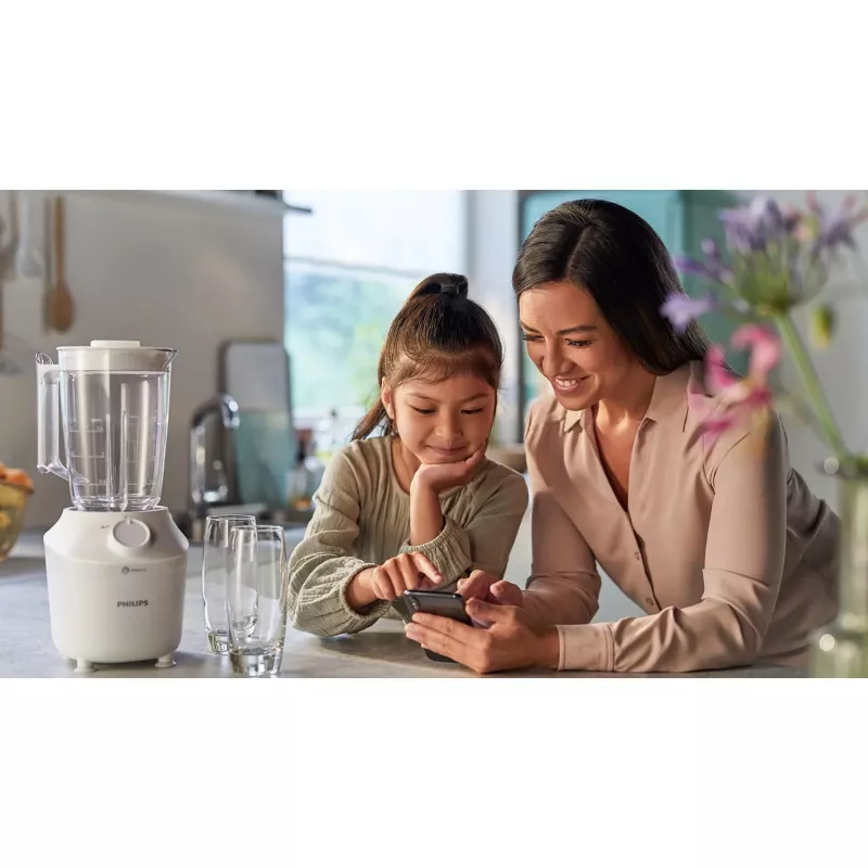 Batidora de vaso Philips HR2041/00 — 450 W, recipiente de plástico de 1,9 L, cuchillas de acero inoxidable, blanca