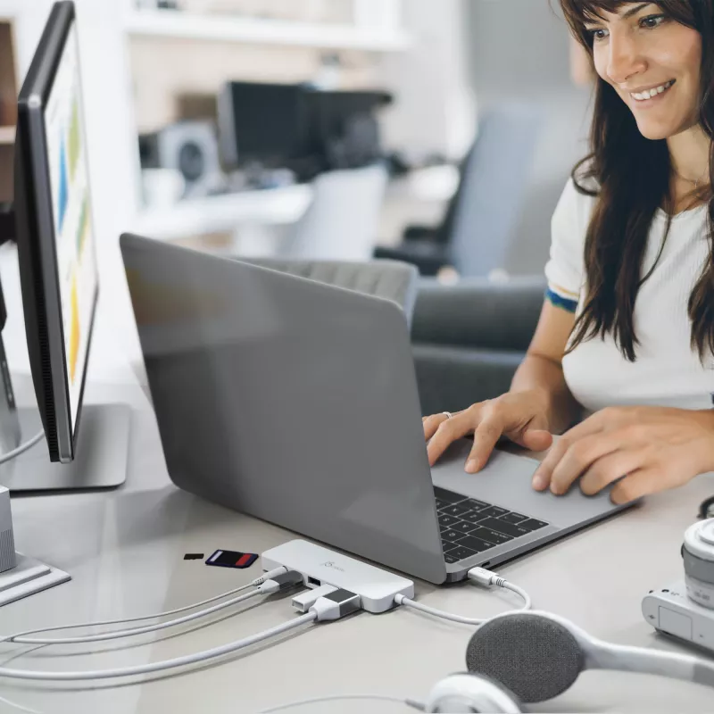 Adaptador múltiple USB-C j5create JCD373-N 60W Power Delivery 4K