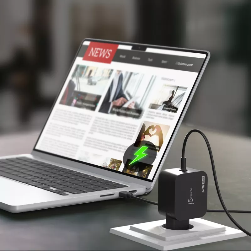 j5create JUP1565DCE3A-EN Cargador mini USB-C® GaN PD 67W con 3 tipos de conectores DC - EU