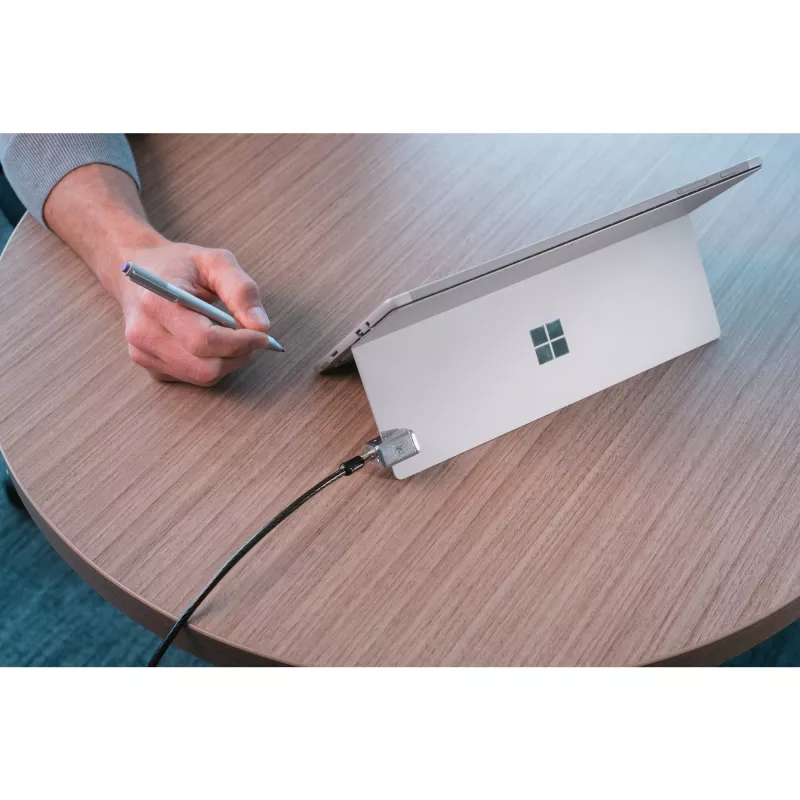 Candado de cable con llave Kensington para Surface Pro y Surface Go, 1,8 m, Kensington, llave, acero al carbono, Negro, Plata