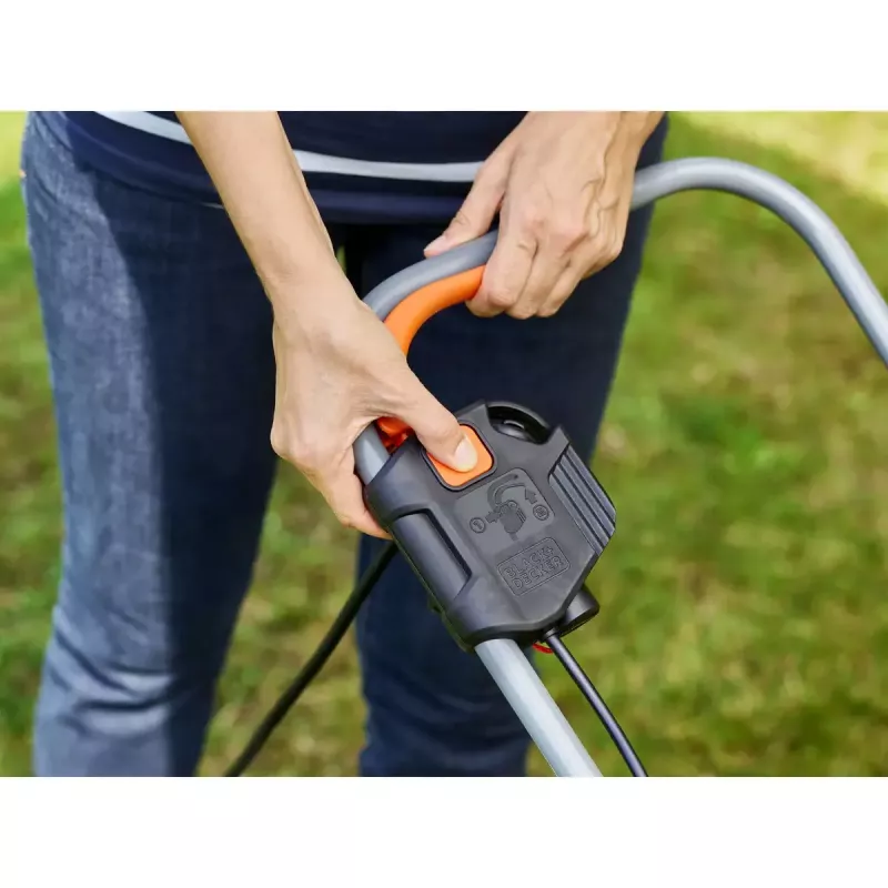 Cortacésped manual Black & Decker BEMW351-QS