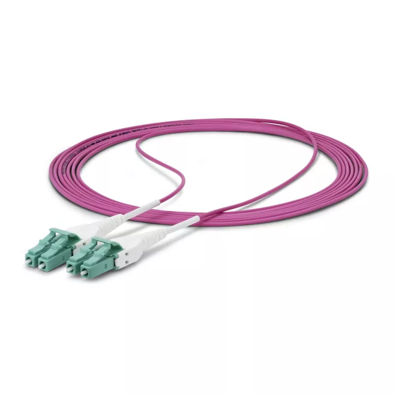 Cable de fibra óptica multimodo OM4 LC a LC (UPC) StarTech.com de 3 m (10ft), Erika Violet, 50/125 µm, 40G/100G, LOMMF/VCSEL, cordón de fibra Uniboot, certificado OFNR Riser