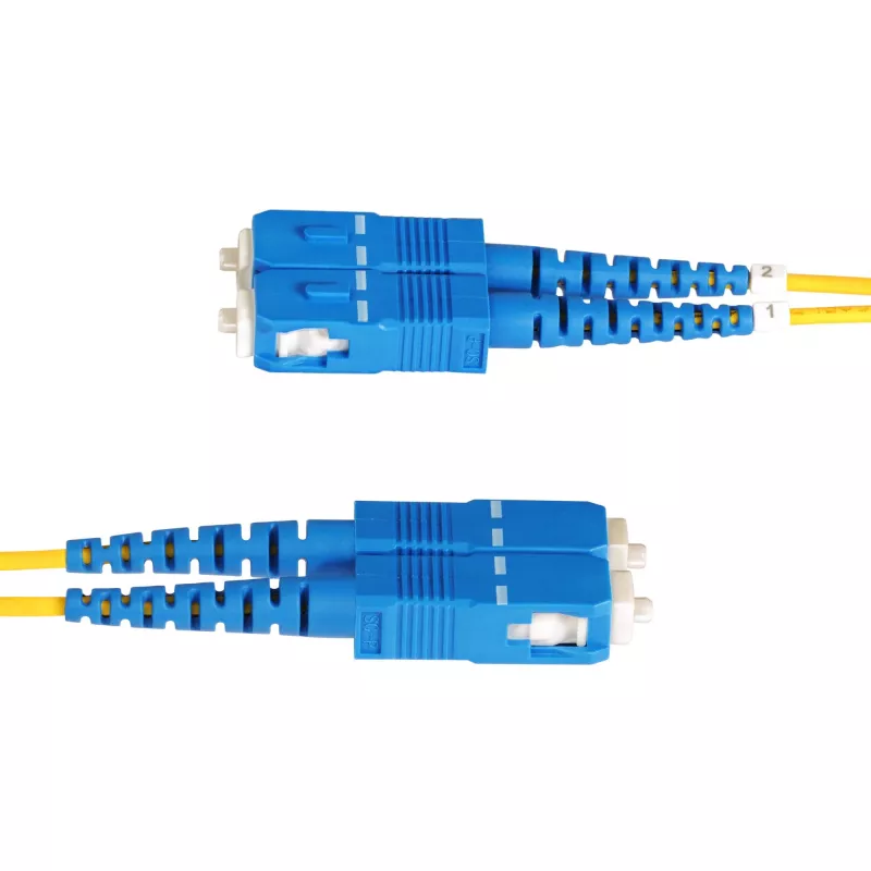 StarTech.com SMLCSC-OS2-1M 1m (3,3ft) cable de conexión de fibra óptica OS2 monomodo dúplex LC a SC (UPC), 9/125µm, optimizado para láser, 10G/100G, insensible a la curvatura, baja pérdida de inserción, LSZH
