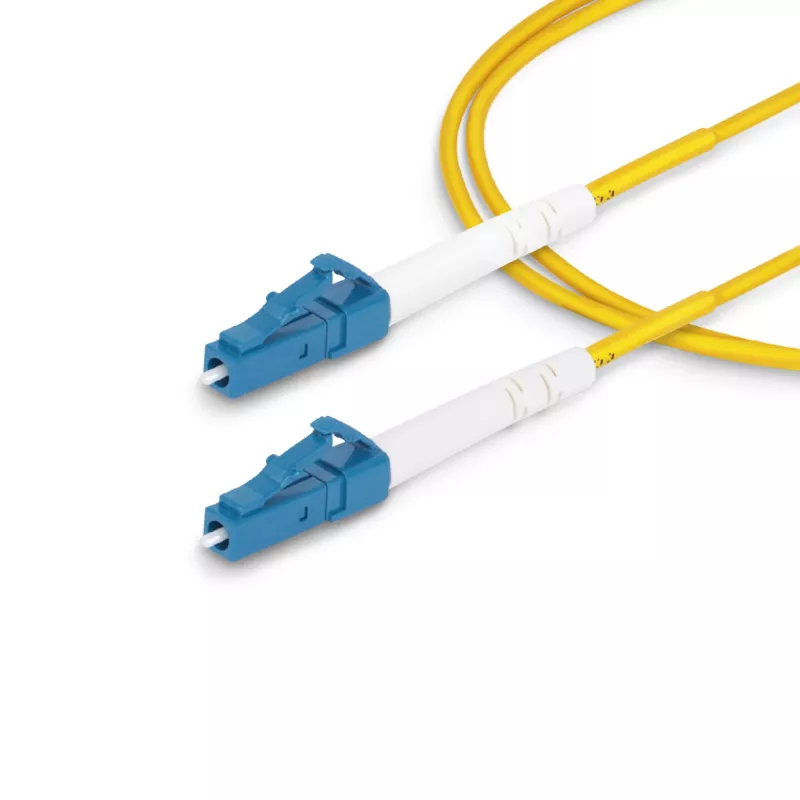 StarTech.com cable de fibra óptica LC a LC (UPC) OS2 monomodo simplex de 5 m (16,4 pies), 9/125 µm, 40G/100G, resistente a curvaturas, baja atenuación de inserción – cable de conexión de fibra LSZH