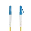 StarTech.com cable de fibra óptica LC a SC (UPC) OS2 monomodo simplex de 2 m (6,6 ft), 9/125 µm, 40G/100G, resistente a curvaturas, baja atenuación de inserción – cable de conexión de fibra LSZH