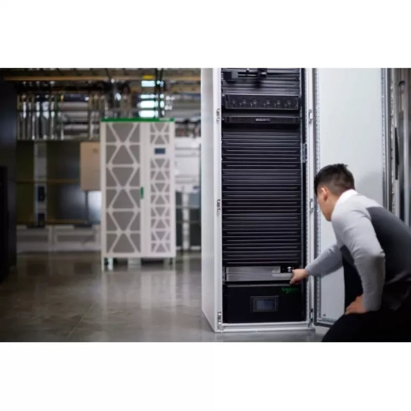 APC Smart-UPS Ultra On-Line Li-Ion SRTL5KRM2UI, 5KW, 2U rack/torre, 6x C13 y 4x C19, NMC
