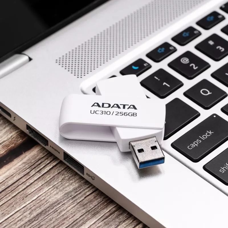 Memoria flash USB ADATA UC310 256 GB USB Type-A 3.2 Gen 1 (3.1 Gen 1) blanca