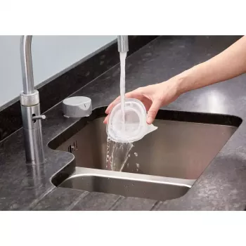 Aspirador de mano Black & Decker NVC115JL-QW, sin bolsa, 0,325 L, 3,6 V Li-Ion 1,5 Ah, 9 min de autonomía, 529 g
