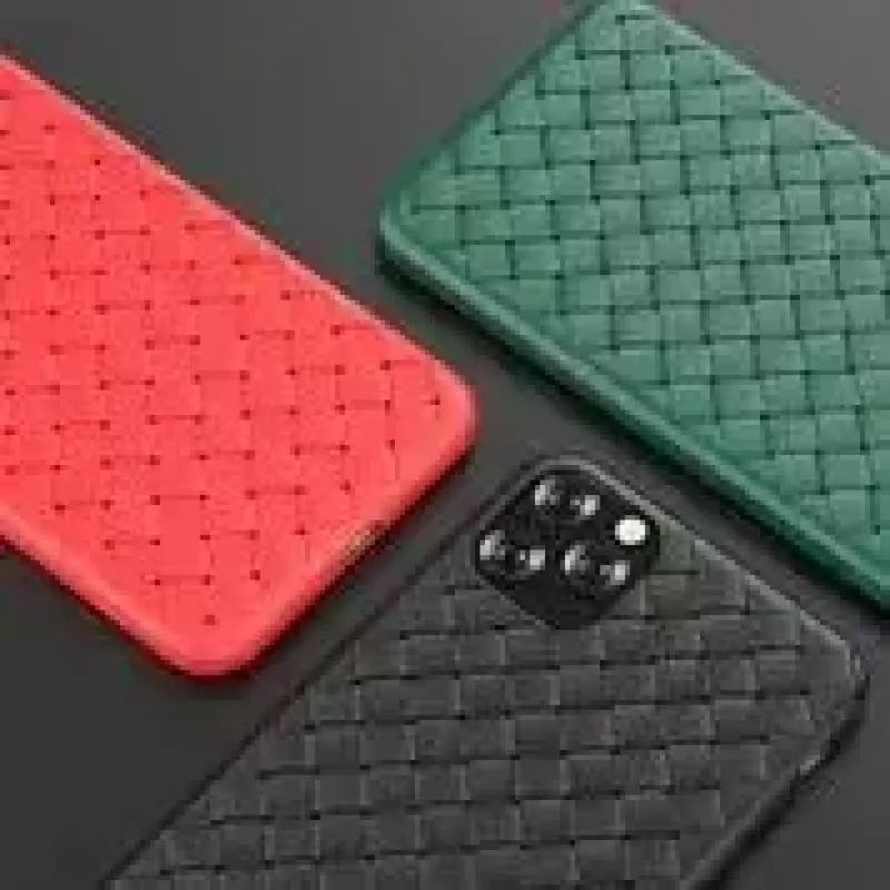 Funda blanda para móvil Devia para iPhone 11 Pro — estampado tejido, rojo
