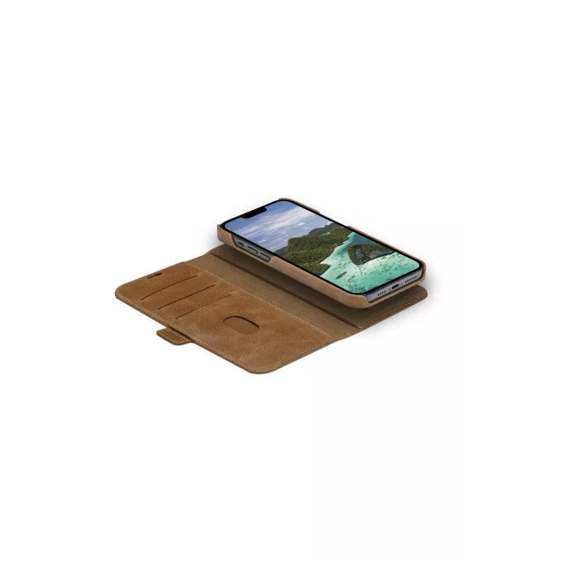 Funda tipo cartera dbramante1928 Lynge iPhone 14 Plus tan 3 compartimentos para tarjetas