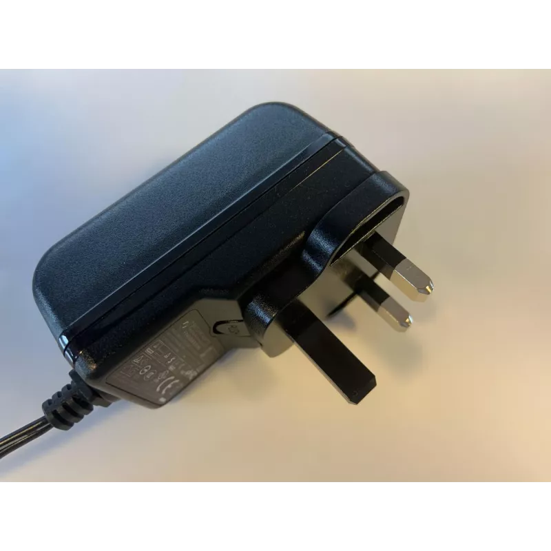 Adaptador de enchufe de red Vivolink VLPSUPLUG-UK tipo G (UK) negro