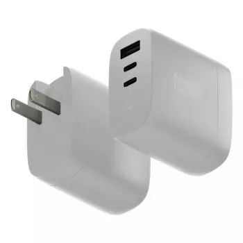 Cargador rápido GaN Native Union Fast Gan Charger Pd 67W blanco Intl 2C1A USB‑C 2 conexiones 67W AC 100–240V protección contra sobrecorriente, sobretensión y sobrecalentamiento