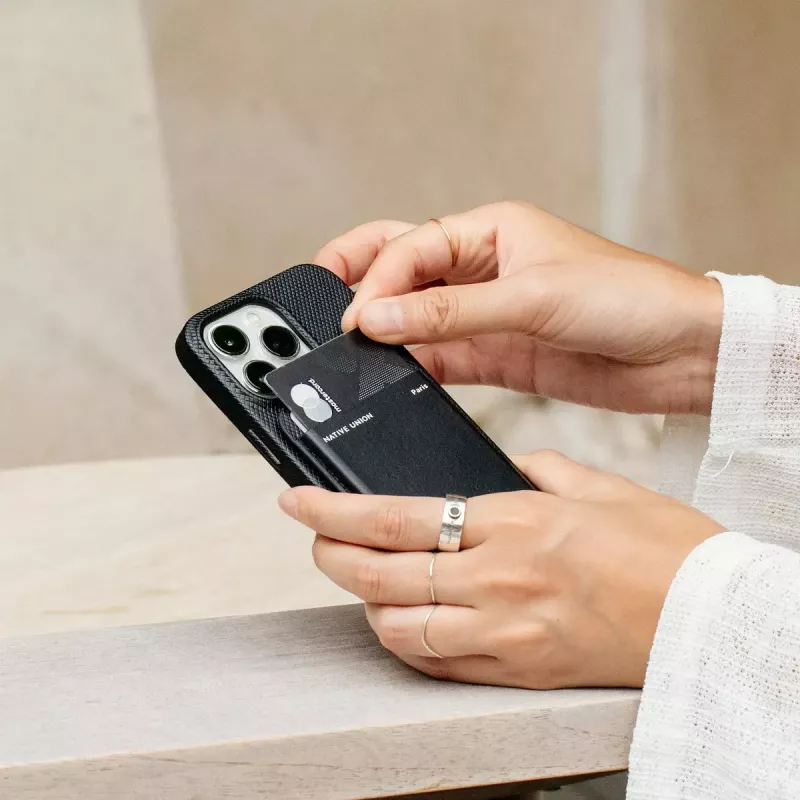 Funda cartera native union (Re)Classic negra para Apple iPhone 15/15 Pro/15 Plus/15 Pro Max, iPhone 14/14 Pro/14 Plus/14 Pro Max y serie iPhone 13