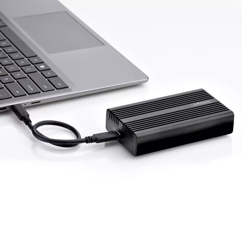 Caja para SSD NVMe M.2 USB4 de StarTech.com, 40 Gbit/s, caja externa USB-C/Thunderbolt para SSD NVMe, carcasa con disipador de aluminio, B+M/M-Key
