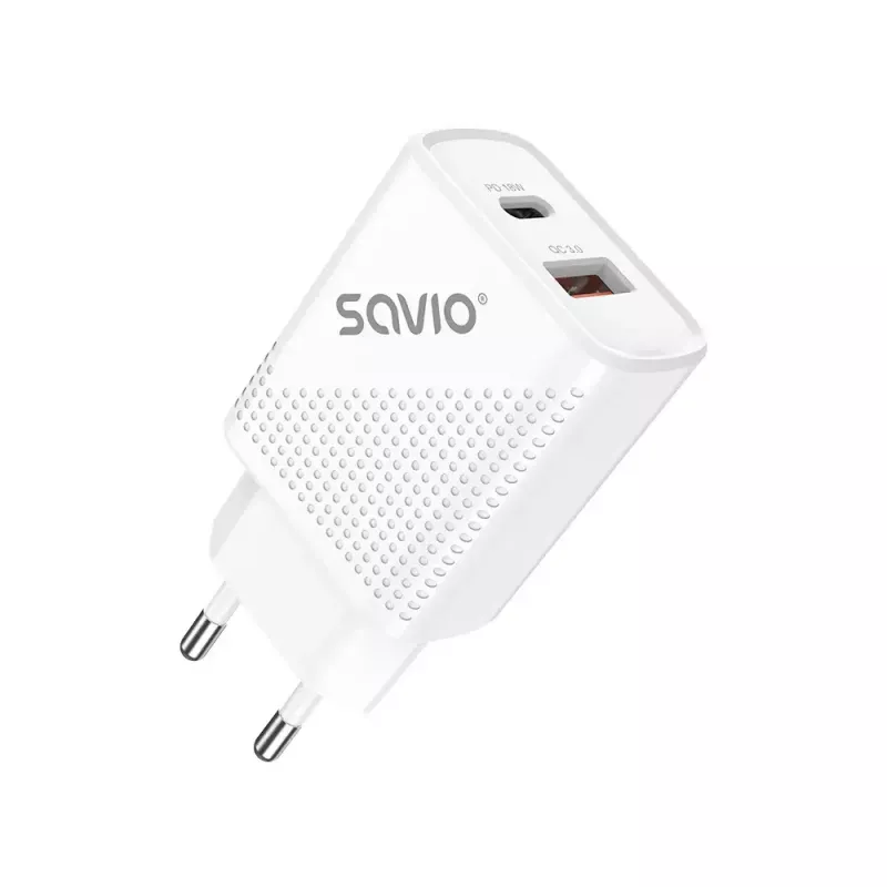Cargador de interior SAVIO LA-04 USB Type-A y Type-C, 18 W, PD 3.0 Quick Charge, 2x USB-A + 1x USB-C, 100–240 V, blanco