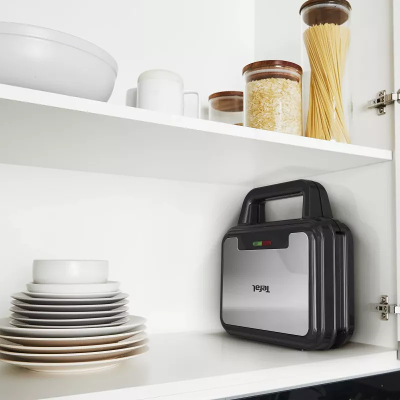 Sandwichera Tefal SW383D10 700 W negra, acero inoxidable