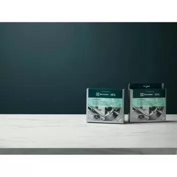 Detergente desincrustante y desengrasante en polvo Electrolux M2GCP121 para lavavajillas y lavadora, 12 uds.