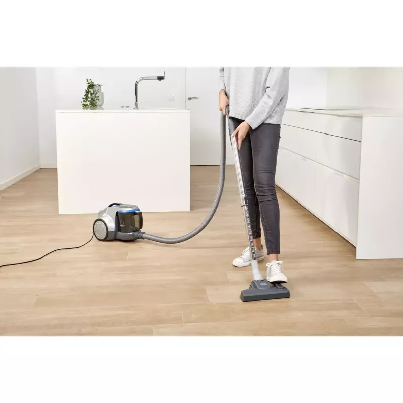 Aspirador de cilindro Black & Decker BXVML700E — 700 W, capacidad de polvo de 2 L, filtrado ciclónico, filtro EPA, ruedas de goma