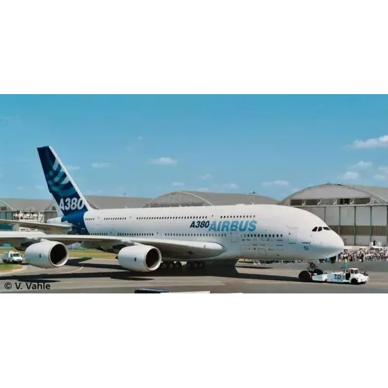 Maqueta Revell Airbus A 380 diseño nueva librea primer vuelo