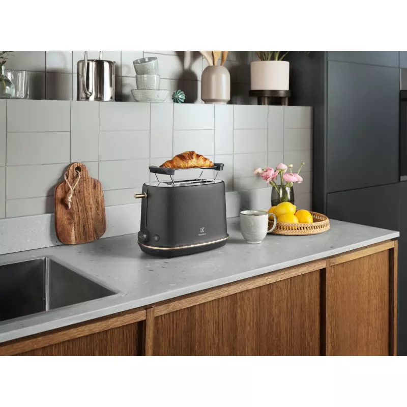 Tostadora Electrolux E7T1-6BP 2 rebanadas 980 W Negra