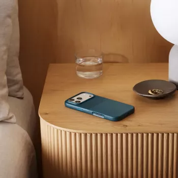 Funda robusta para iPhone 17 Pro Max de Apple Beats con MagSafe y control de cámara, Rocky Blue, compatible con pantalla de 17,5 cm (6,9 pulgadas)