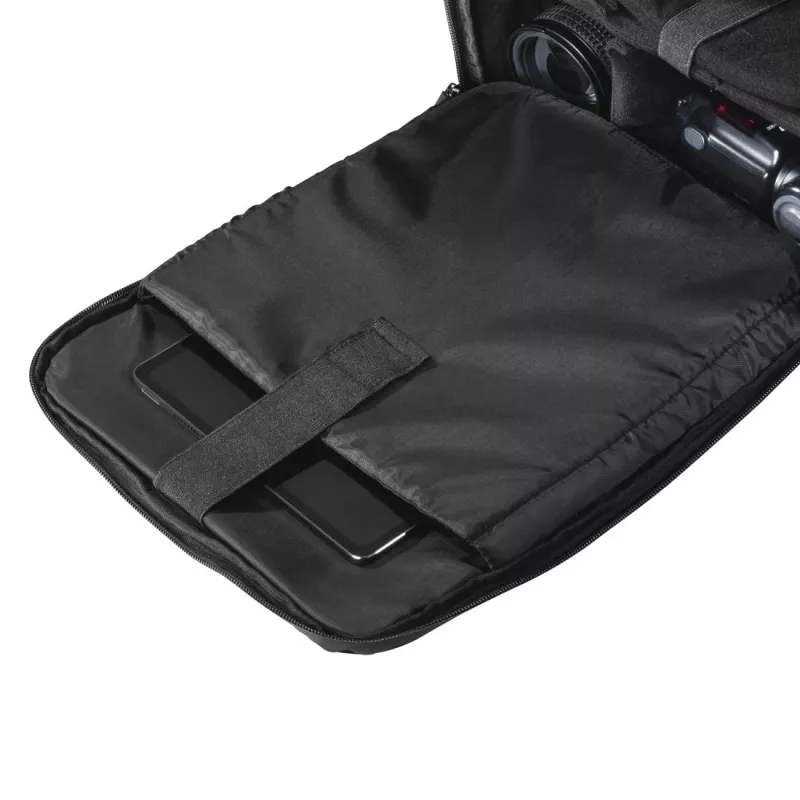 Mochila Hama Matera negra correa compatible con cualquier marca
