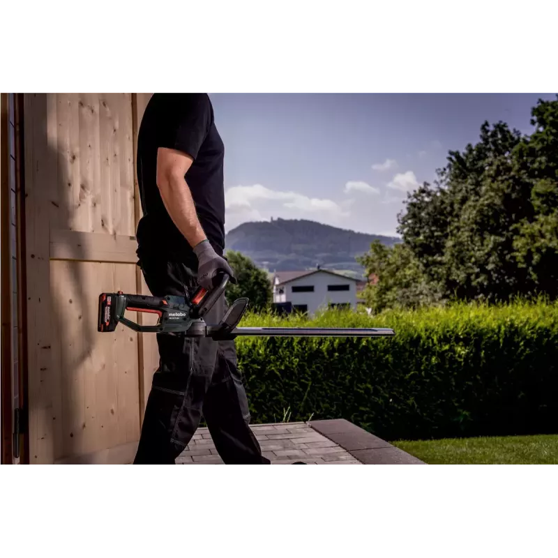 Metabo HS 18 LTX 45 Cortasetos a batería (Tool Only)