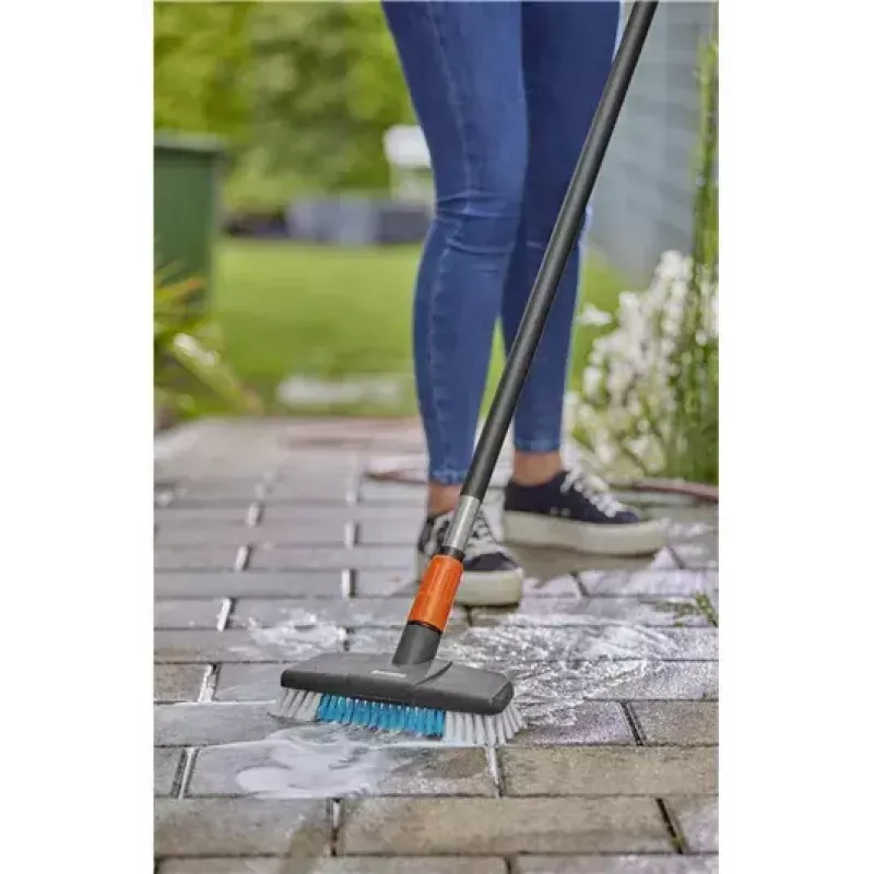 Gardena Cleansystem set de lavado con mango, cepillo duro