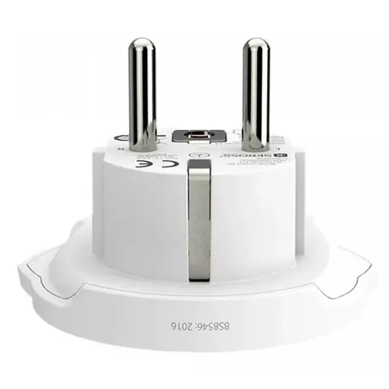 Adaptador de viaje SKROSS World to Europe — entrada universal a enchufe europeo, blanco, 64×58×47 mm