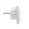 Adaptador de viaje SKROSS World to Europe — entrada universal a enchufe europeo, blanco, 64×58×47 mm