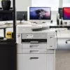 Impresora multifunción de inyección de tinta a color Brother MFC-J5955DW, A3, 1200 x 4800 PPP, 30 ppm, Wi-Fi, blanca