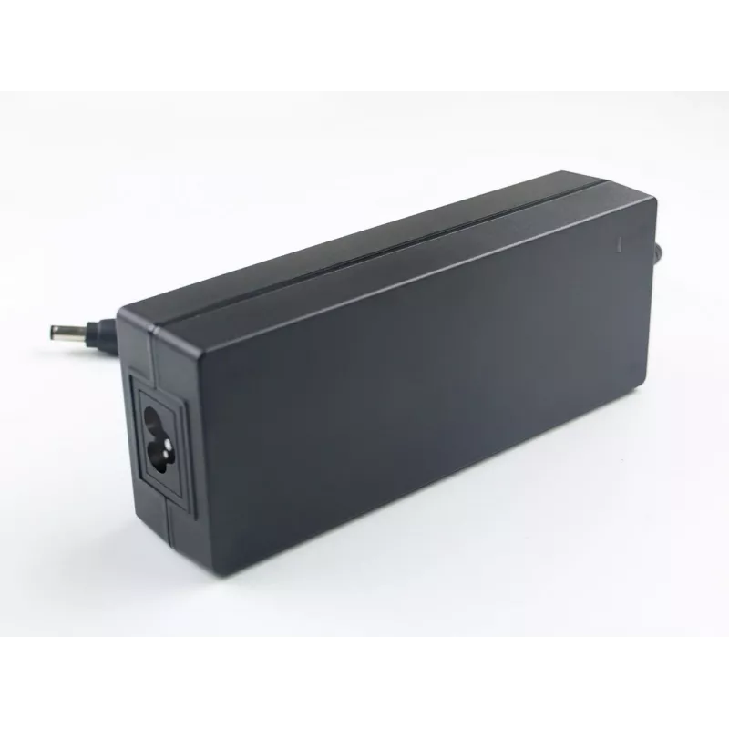 CoreParts MBXPA-AC0002 Fuente de alimentación Interior 110 W Negro