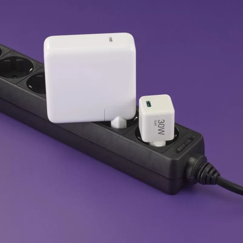 Hama 00201982 cargador móvil smartphone, tablet blanco AC carga rápida interior