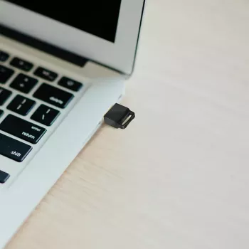 Adaptador Bluetooth 5.0 LogiLink USB 2.0 USB-A Negro 10m de alcance