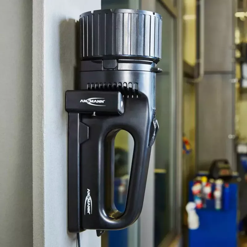 Linterna de mano Ansmann 1600-0055 negra