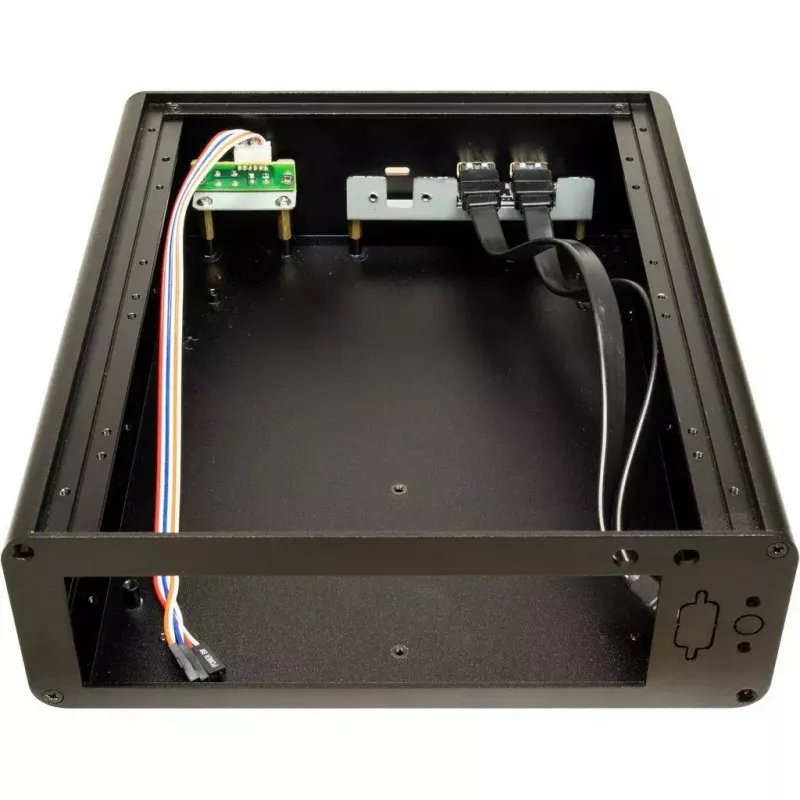 Caja de PC Inter-Tech IP-60 Small Form Factor negra