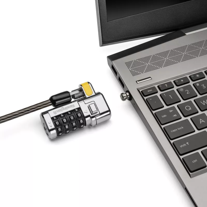 Candado universal de combinación para portátil Kensington ClickSafe – Master Coded