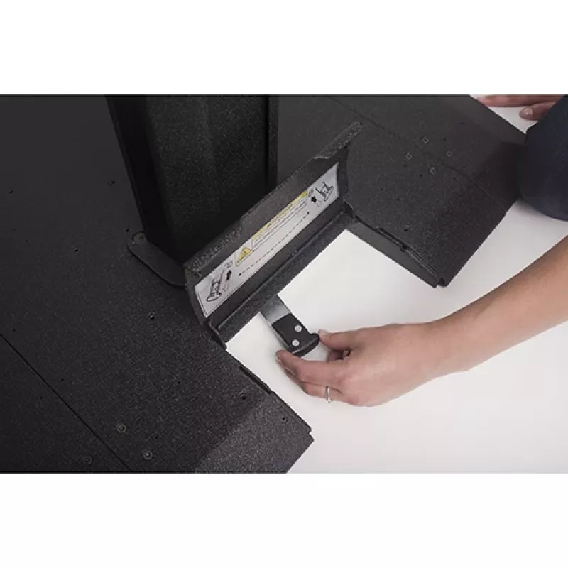 Chief PRSU soporte portátil para pantallas planas, 45-72 pulgadas (114,3-182,9 cm), VESA 200 x 200 - 860 x 515 mm, hasta 90,7 kg, negro