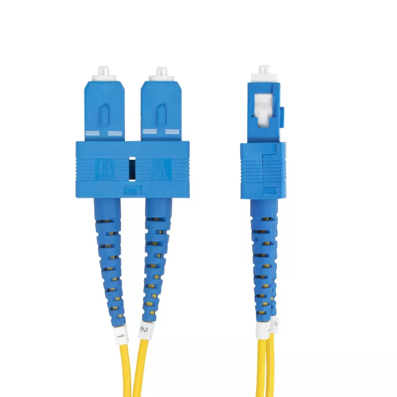 StarTech.com Cable de fibra óptica monomodo OS2 dúplex SC a SC (UPC) de 2 m (6,6 ft), 9/125 µm, 40G/100G Zipcord, resistente a curvaturas, baja atenuación de inserción - Cable de conexión de fibra óptica LSZH