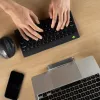 Teclado ergonómico R-Go Tools R-Go Compact Break, teclado compacto con software de pausas, QWERTY (IT), Bluetooth, negro