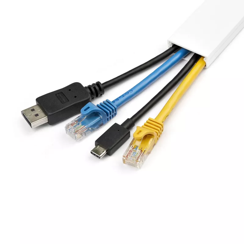 StarTech.com Canaleta sólida para cables con cinta adhesiva y cubierta, 32 mm An x 11 mm Al – 1 m de longitud, PVC ocultación de cables de red/alimentación/canaleta de pared, Máx. 12 cables, certificado UL