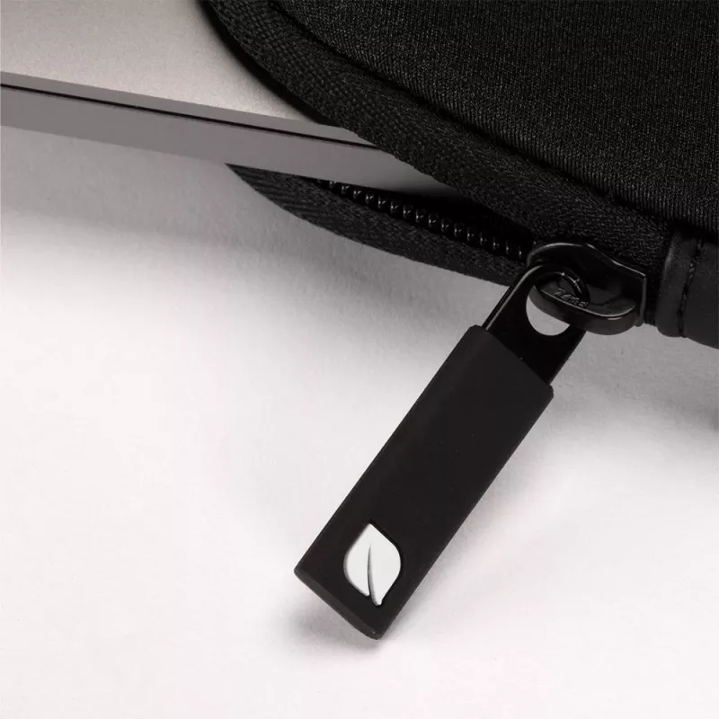 Incase Classic Sleeve para portátiles de 16 pulgadas (40,6 cm), negro