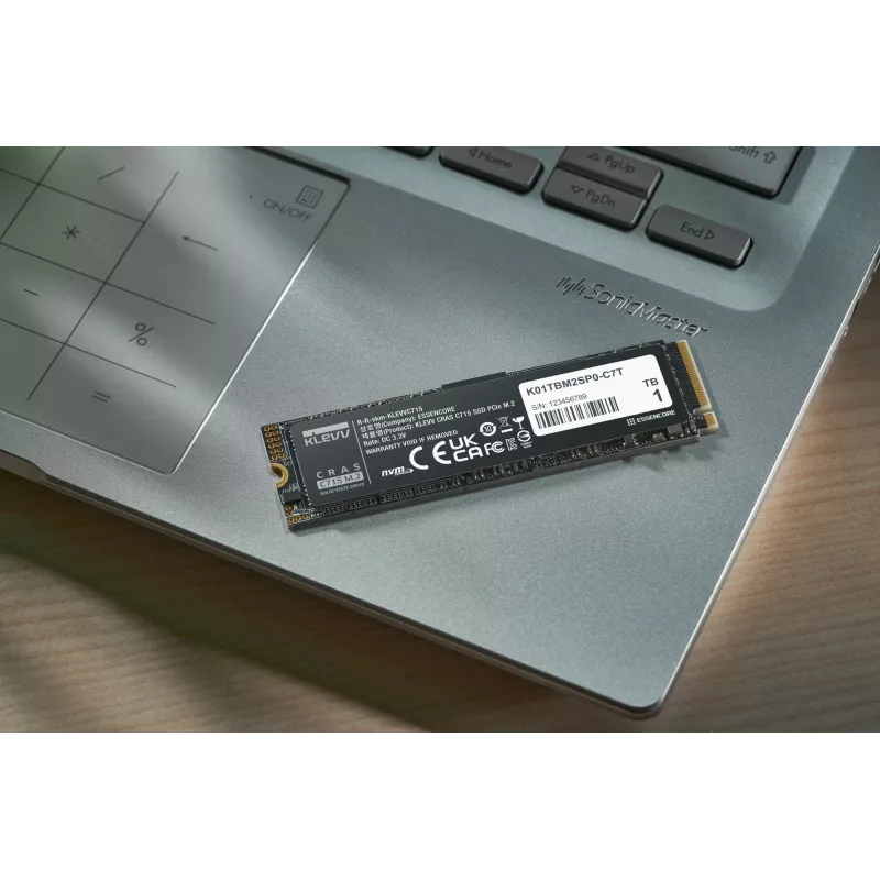 Unidad SSD KLEVV 1 TB M.2 2280 PCIe Gen3 NVMe K01TBM2SP0-C7T