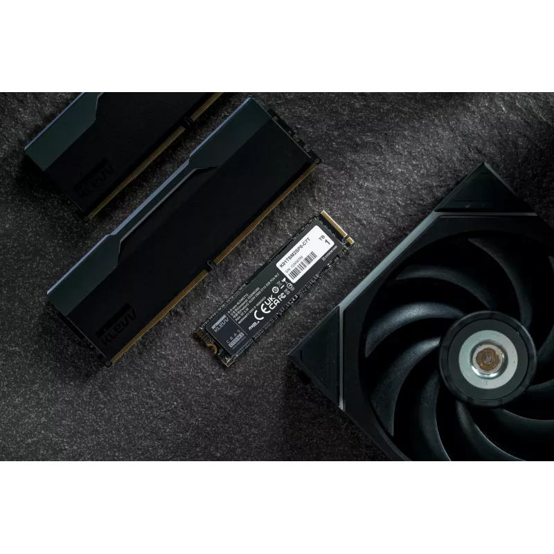 Unidad SSD KLEVV 1 TB M.2 2280 PCIe Gen3 NVMe K01TBM2SP0-C7T