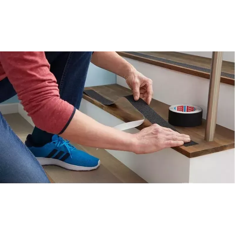 Tira antideslizante para baño TESA 55588 negra