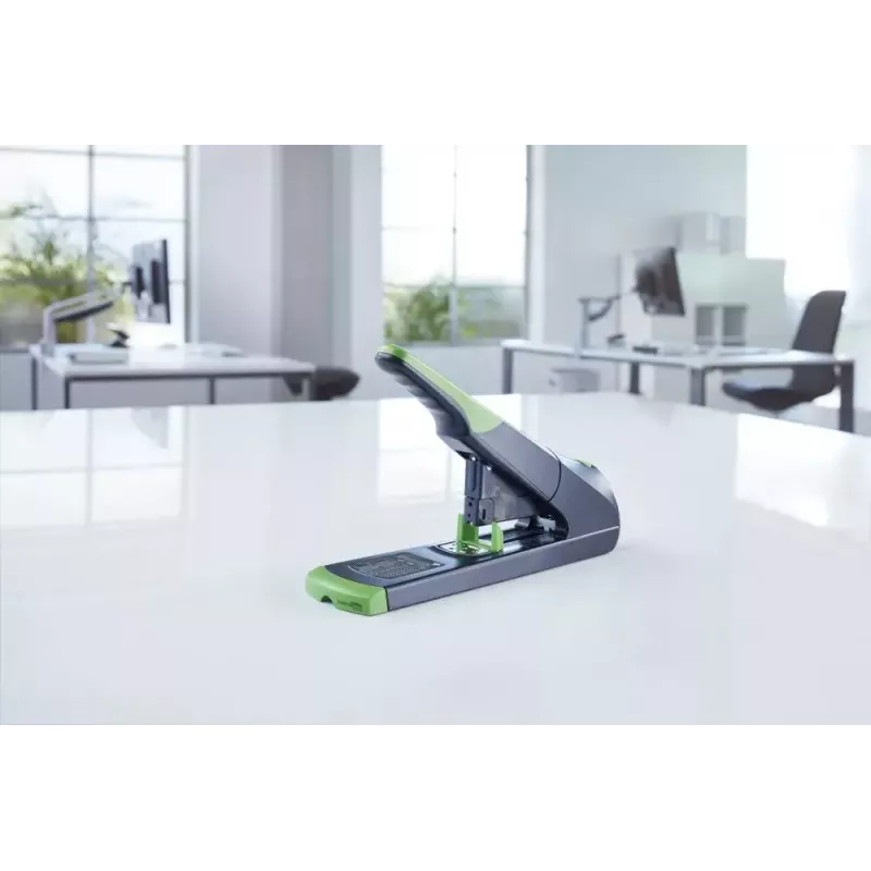 Grapadora Novus B 50 re+new capacidad de grapado 140 hojas negro verde