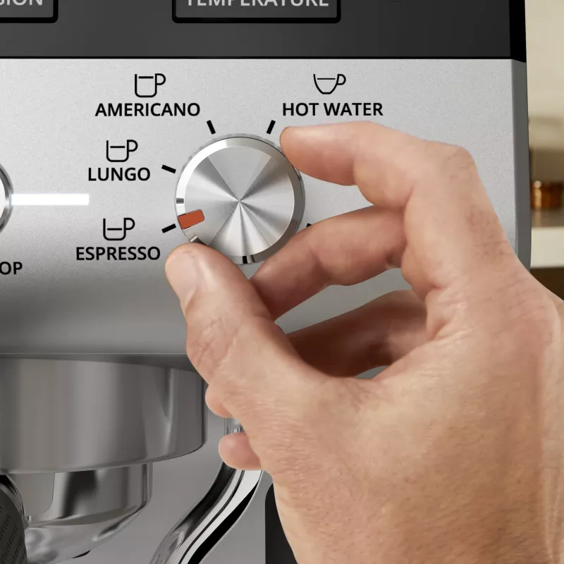 Cafetera espresso KRUPS XP801T semiautomática con molinillo integrado, depósito de agua de 3 litros, salida para 2 tazas, negro/acero inoxidable