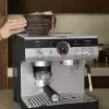 Cafetera espresso KRUPS XP801T semiautomática con molinillo integrado, depósito de agua de 3 litros, salida para 2 tazas, negro/acero inoxidable