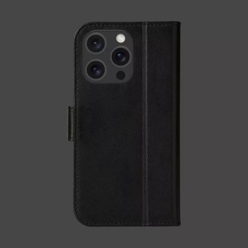 Funda tipo folio dbramante1928 iPhone 16 Pro negra 3 compartimentos para tarjetas